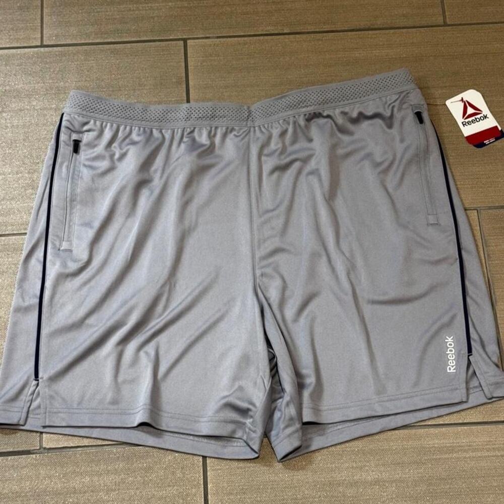 Reebok gray shorts size 2xl